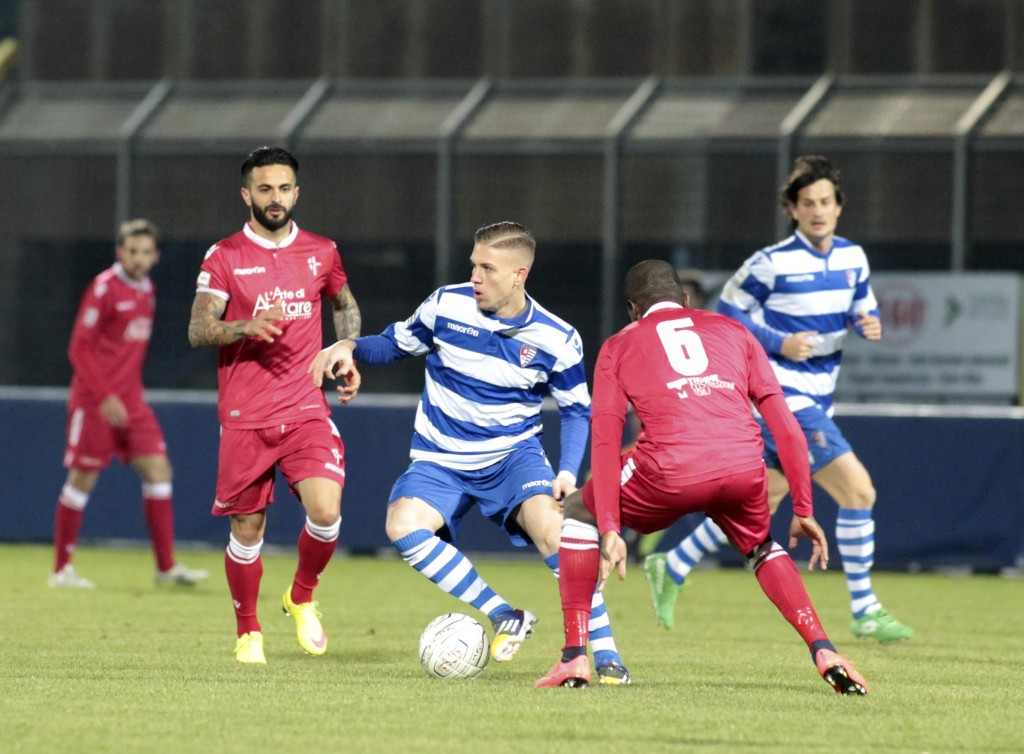 Busto Arsizio (VA) 28/11/2015Campionato lega Pro Prima Divisione Gir AAurora Pro Patria- PadovaNella Foto :