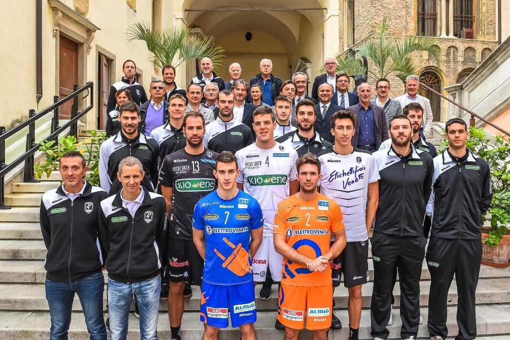 foto di gruppo kioene padova