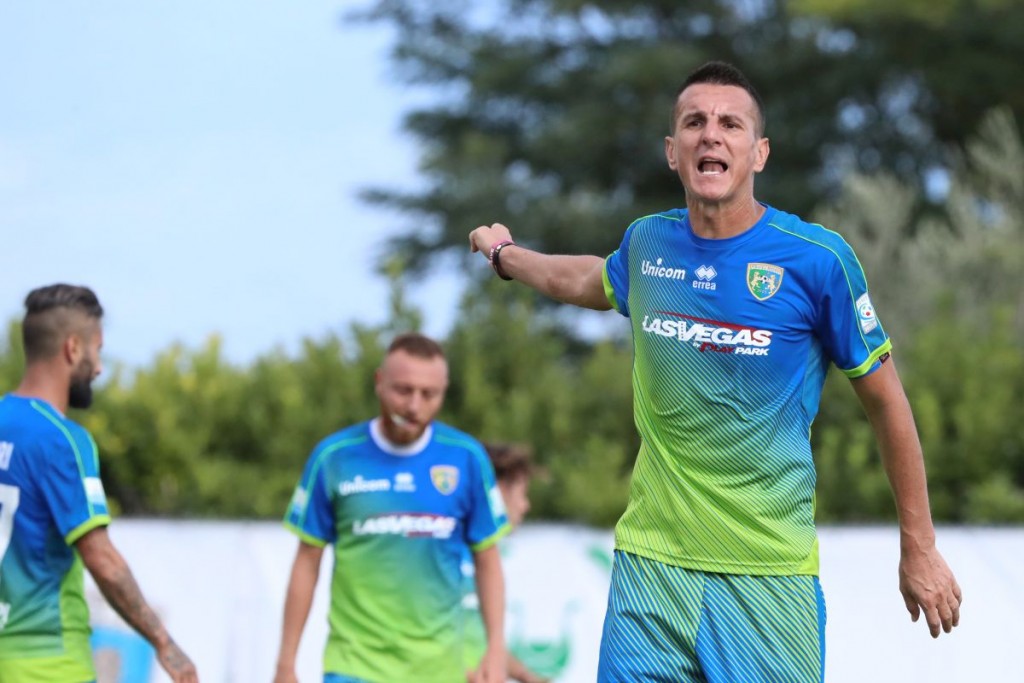 Calcio: Feralpisalo-Alma Juventus Fano