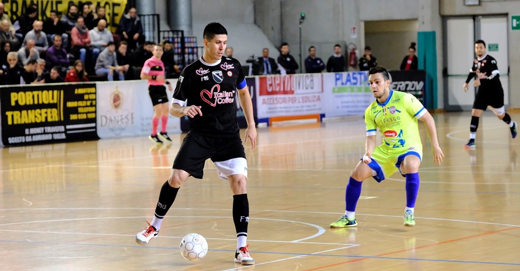 cleber_Petrarca_Luparense_12_12_17