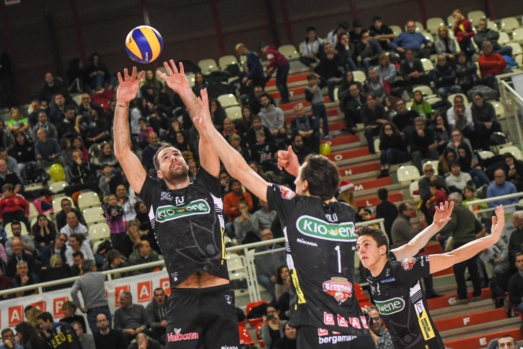 Travica al palleggio