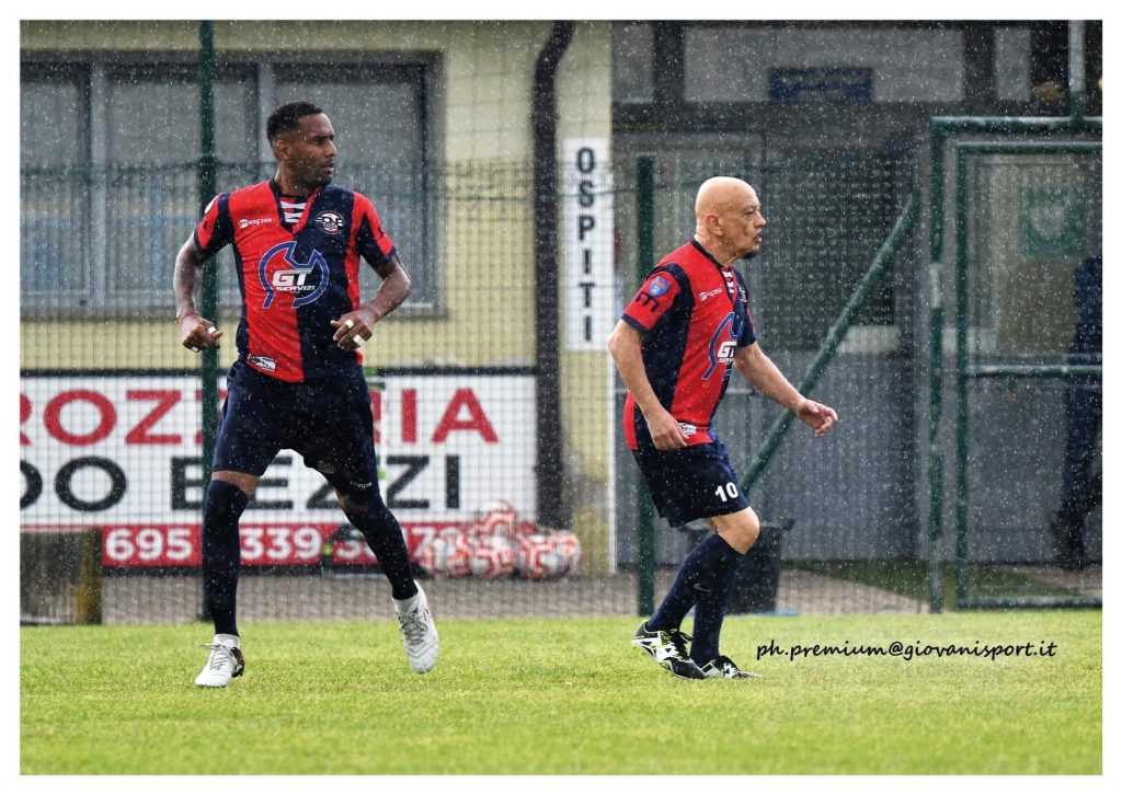 Enrico Ruggeri Sona