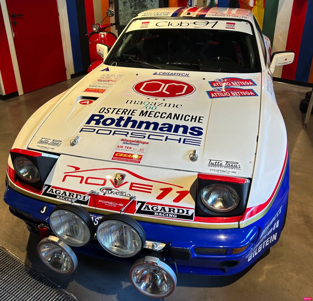Porsche 944